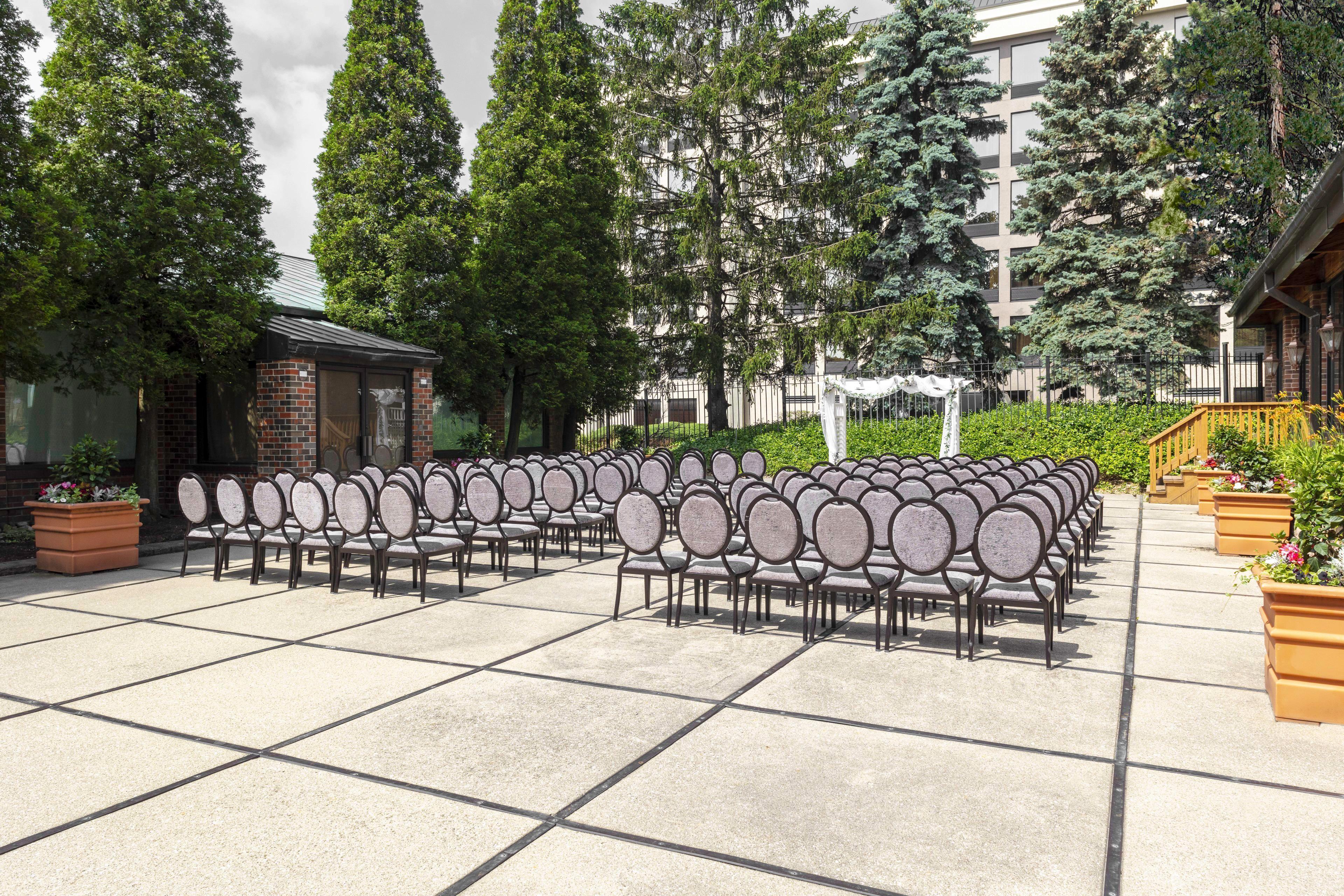 Holiday Inn Chicago Sw-Countryside Confctr By Ihg Exteriör bild