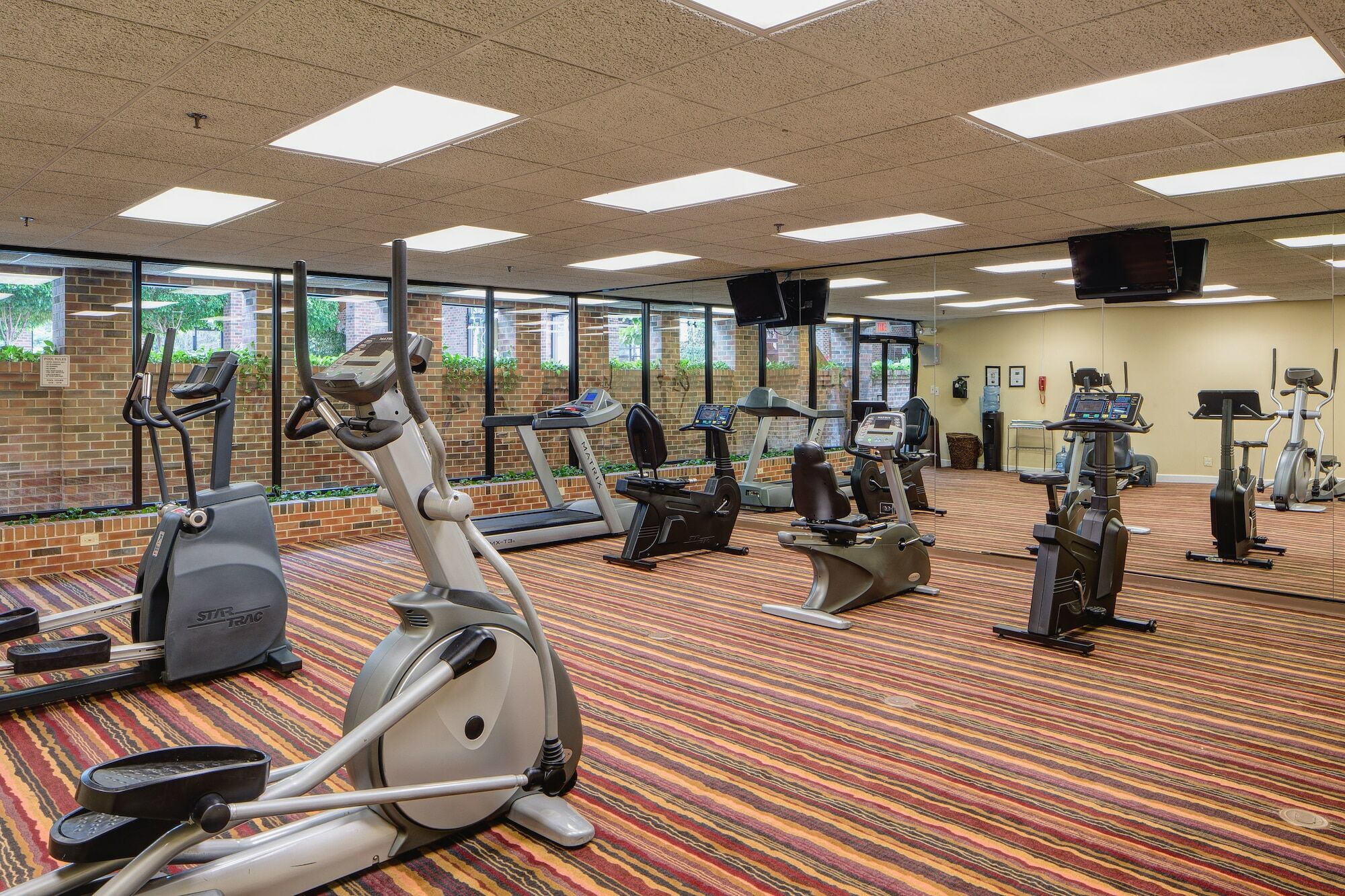 Holiday Inn Chicago Sw-Countryside Confctr By Ihg Exteriör bild